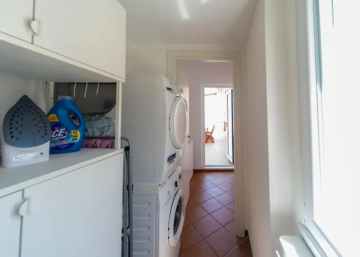 Cardinal Mistrangelo - Next To The Metro Station, Large And Comfortable Penthouse With Terrace Appartement
