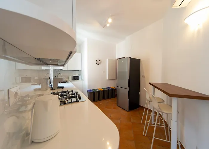 Appartement Cardinal Mistrangelo - Next To The Metro Station, Large And Comfortable Penthouse With Terrace *