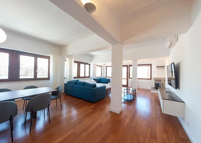 Cardinal Mistrangelo - Next To The Metro Station, Large And Comfortable Penthouse With Terrace Rome