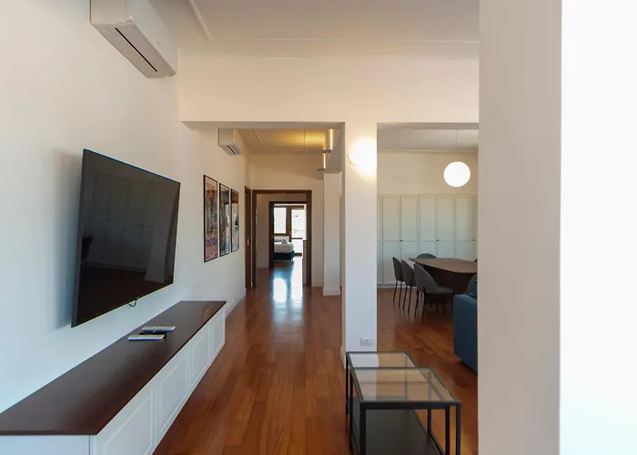 Appartement Cardinal Mistrangelo - Next To The Metro Station, Large And Comfortable Penthouse With Terrace *
