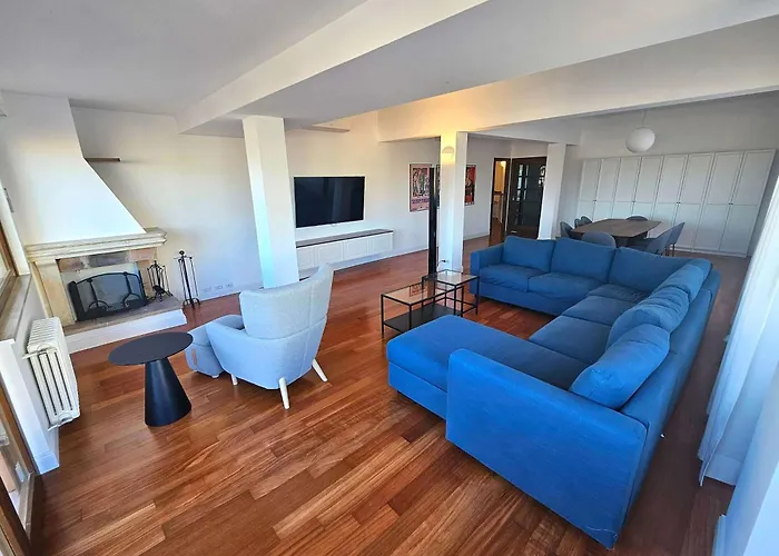 Cardinal Mistrangelo - Next To The Metro Station, Large And Comfortable Penthouse With Terrace